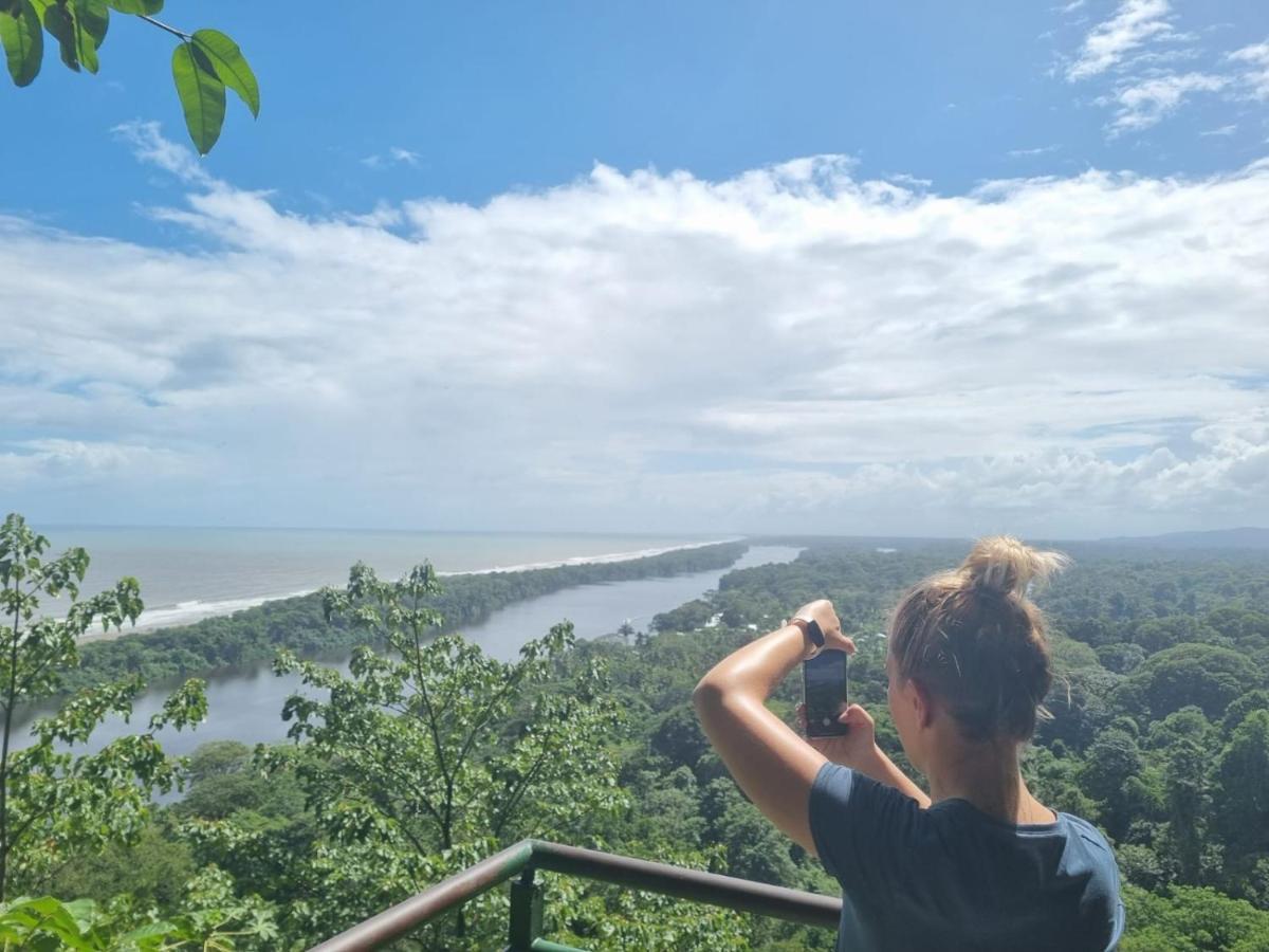 Micheck Beach House ตอร์ตูเกโร ภายนอก รูปภาพ